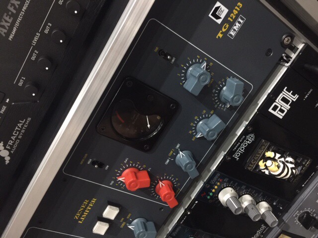 32756517_n6S1BGjH_52e6eb7252e1