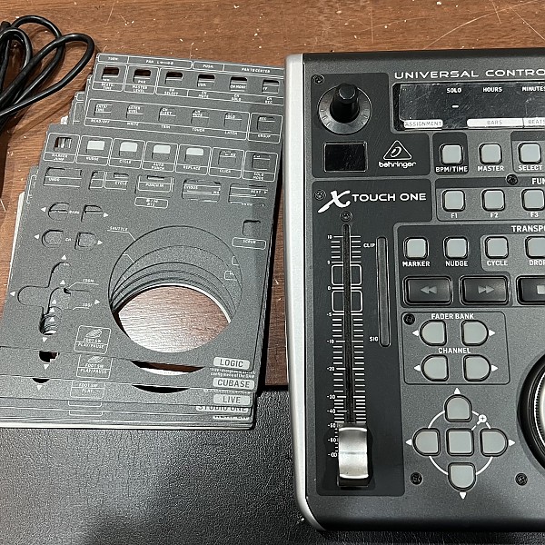 XTouch One 팝니다.