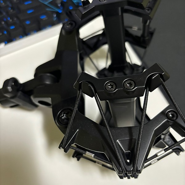 르윗 퓨어튜브 Essential Set+쇼크마운트 팝니다!