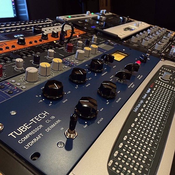 SSL SIGMA 서밍믹서 판매합니다. 타기기 교환 가능